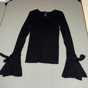 Flirty sleeve Forever 21 size medium black sweater